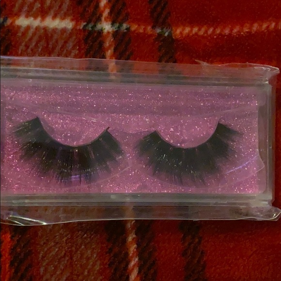 Mink lashes - Picture 4 of 5